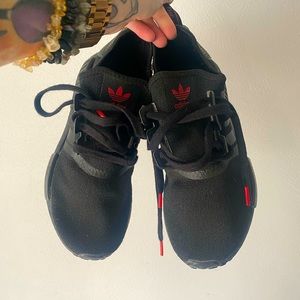 ADIDAS black & red NMDs